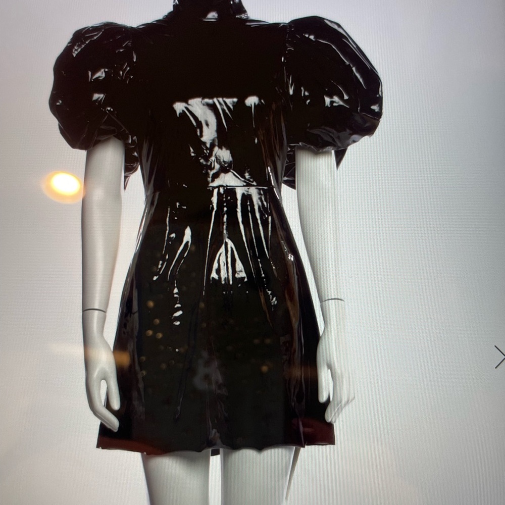 Rotate Birgerchristensen
Black puff sleeve mini dress